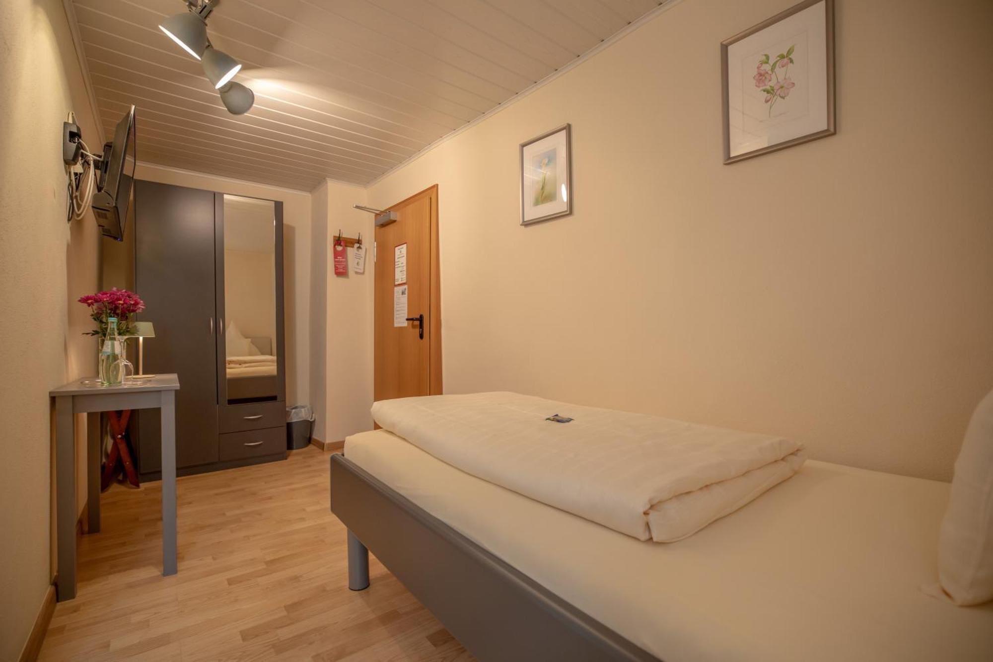 Hotel Gute Quelle Beilstein  Bagian luar foto